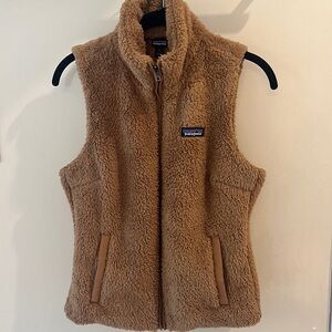 Patagonia fleece vest size small. Brown